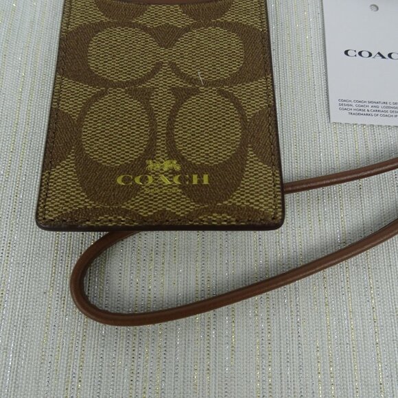 New Coach ID Badge Card Holder Lanyard Signature Canvas Leather Khaki Brown Gold - Picture 7 of 11